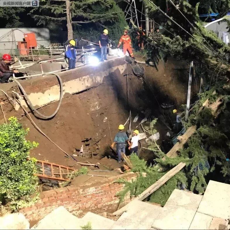 兰州市金昌北路与南滨河路交汇处路面塌陷,最后一名失踪人员已搜寻到
