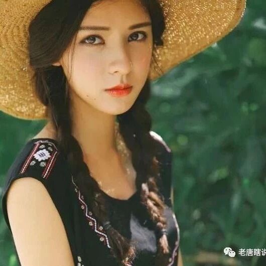 张予曦素颜回应外貌争议,评论成医生询诊现场!网友:挺有才啊!
