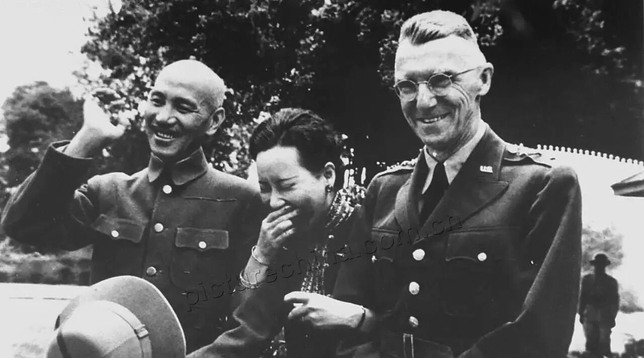 1942中国远征军悲剧:蒋介石的忍,美国人的冲,英国人的撤