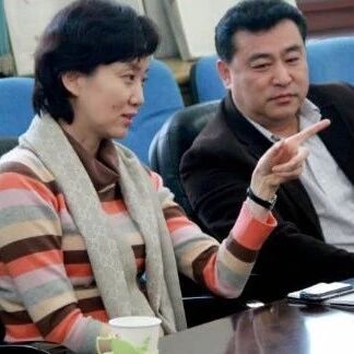 新闻联播主持人张宏民妻子背景首曝,身份不一般!