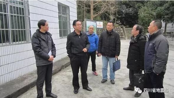 四川省地震局局长皇甫岗 赴成都地震基准台调研指导