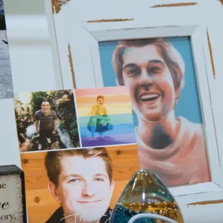同性恋儿子因为出柜压力自杀，她最终成了守护LGBT的龙妈妈